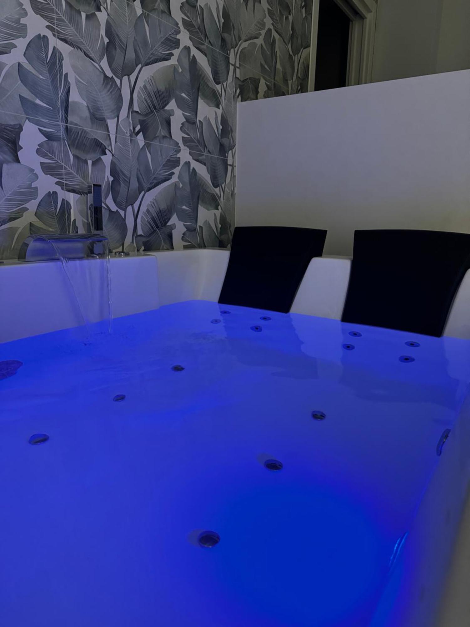 Luxury Apartment - Suite Cavour Bari Zewnętrze zdjęcie