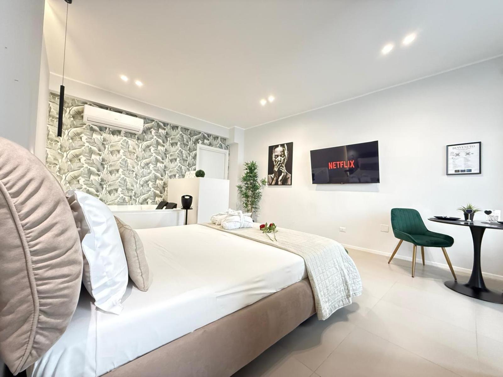 Luxury Apartment - Suite Cavour Bari Zewnętrze zdjęcie